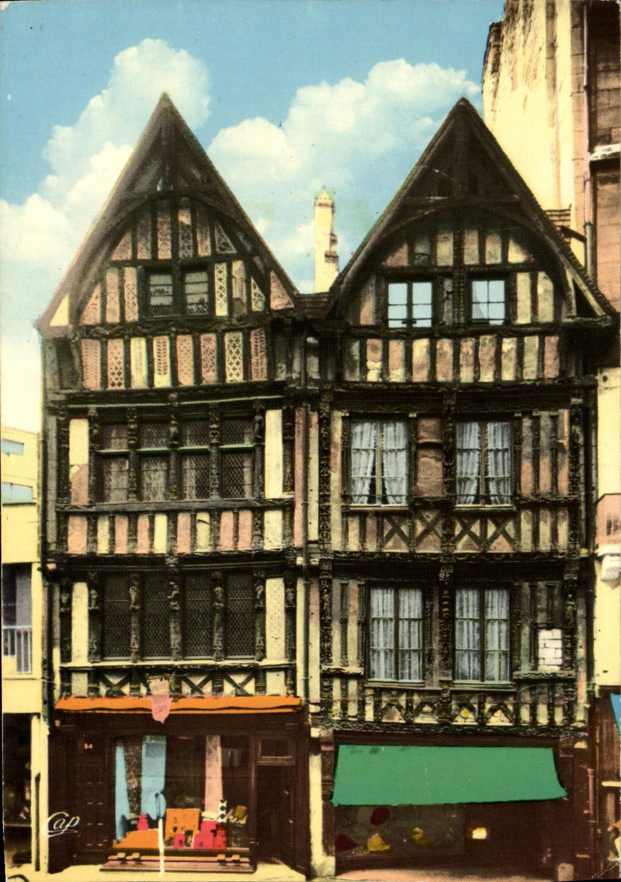 CPSM Caen Old woman House of the Street Saint Pierre