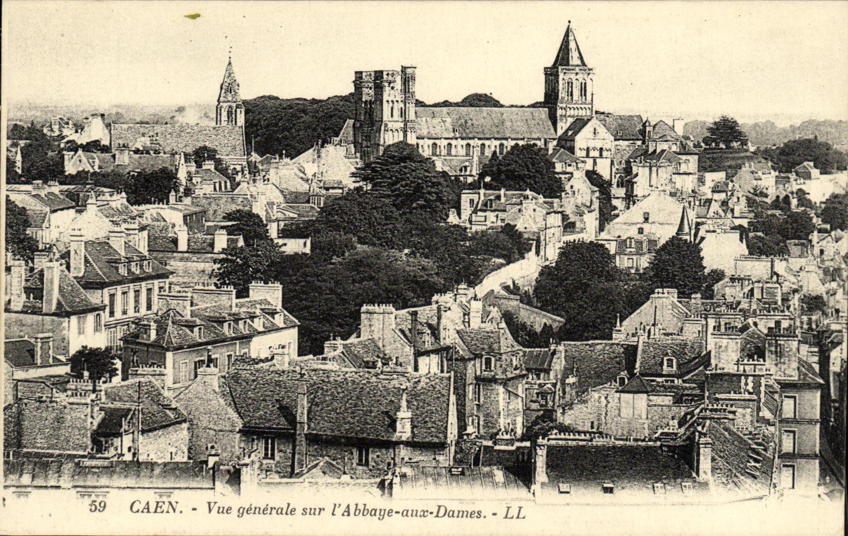 Opinion de Caen de la POSTAL de la VENDIMIA sobre L abadia con las senoras