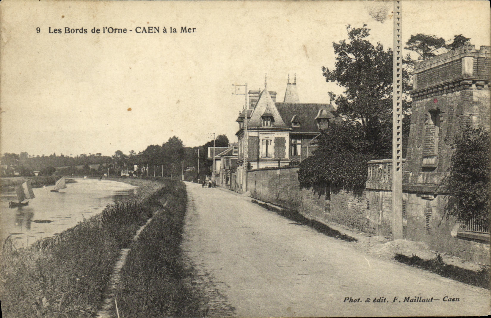 POSTAL Caen de la VENDIMIA que los bordes de L adornan