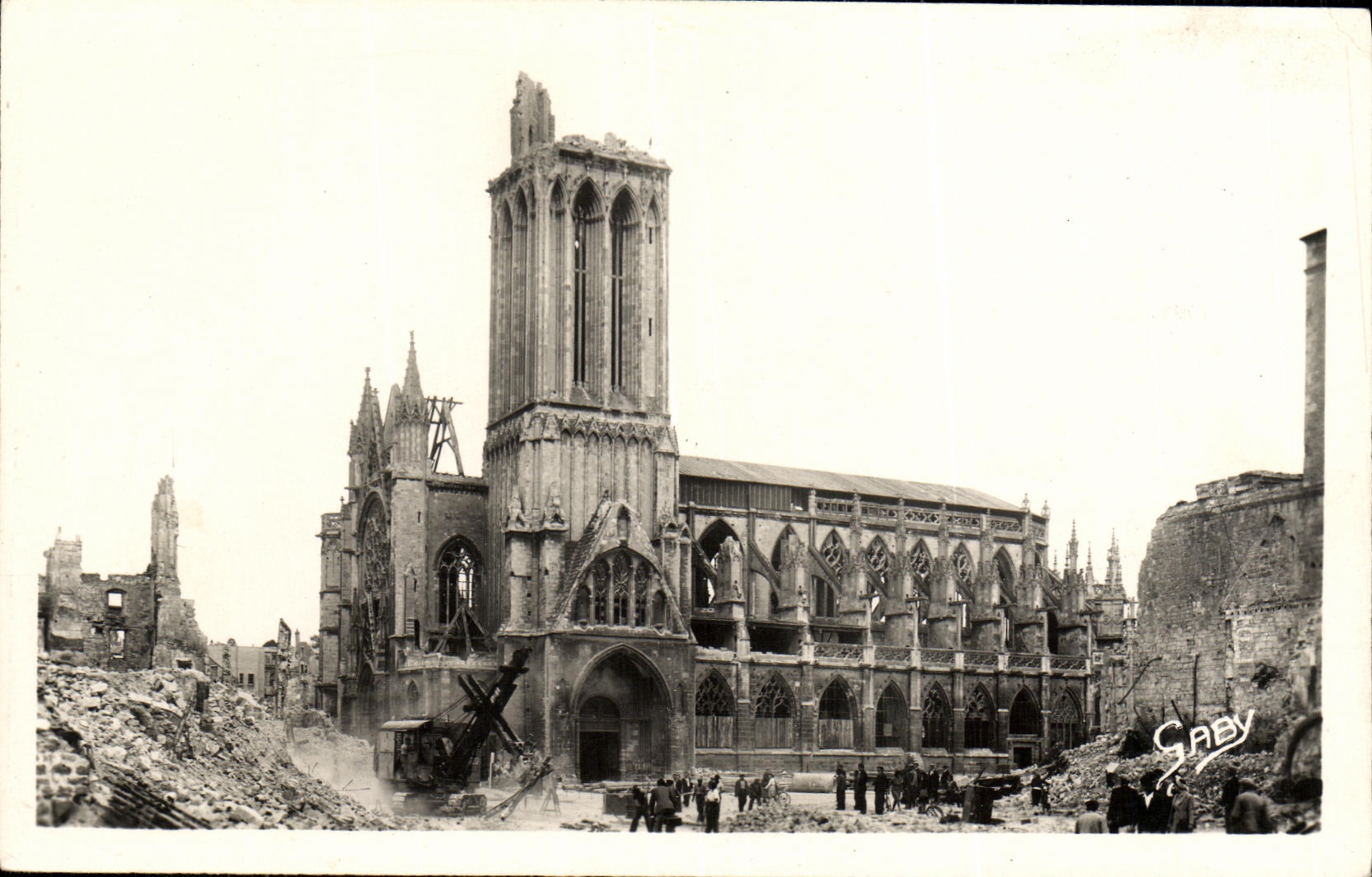 POSTAL Caen L Saint Pierre de la VENDIMIA de Militaria de la iglesia
