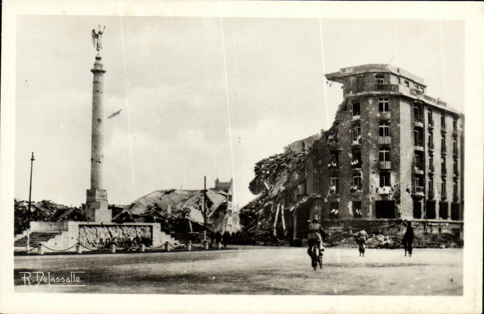 VENDIMIA POSTAL Caen junio hotel Malherbe ex Kommandantur de Militaria de julio de 1944