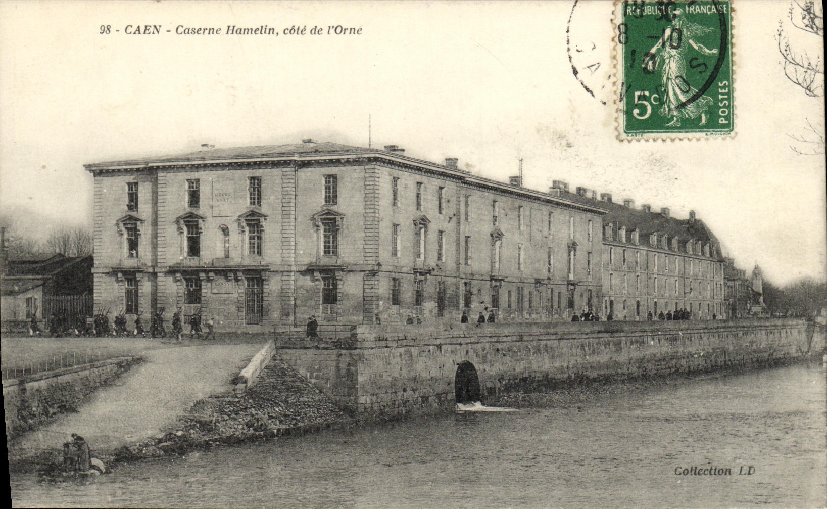 La POSTAL Caen Caserne Hamelin de la VENDIMIA dimensiona L Orne Militaria