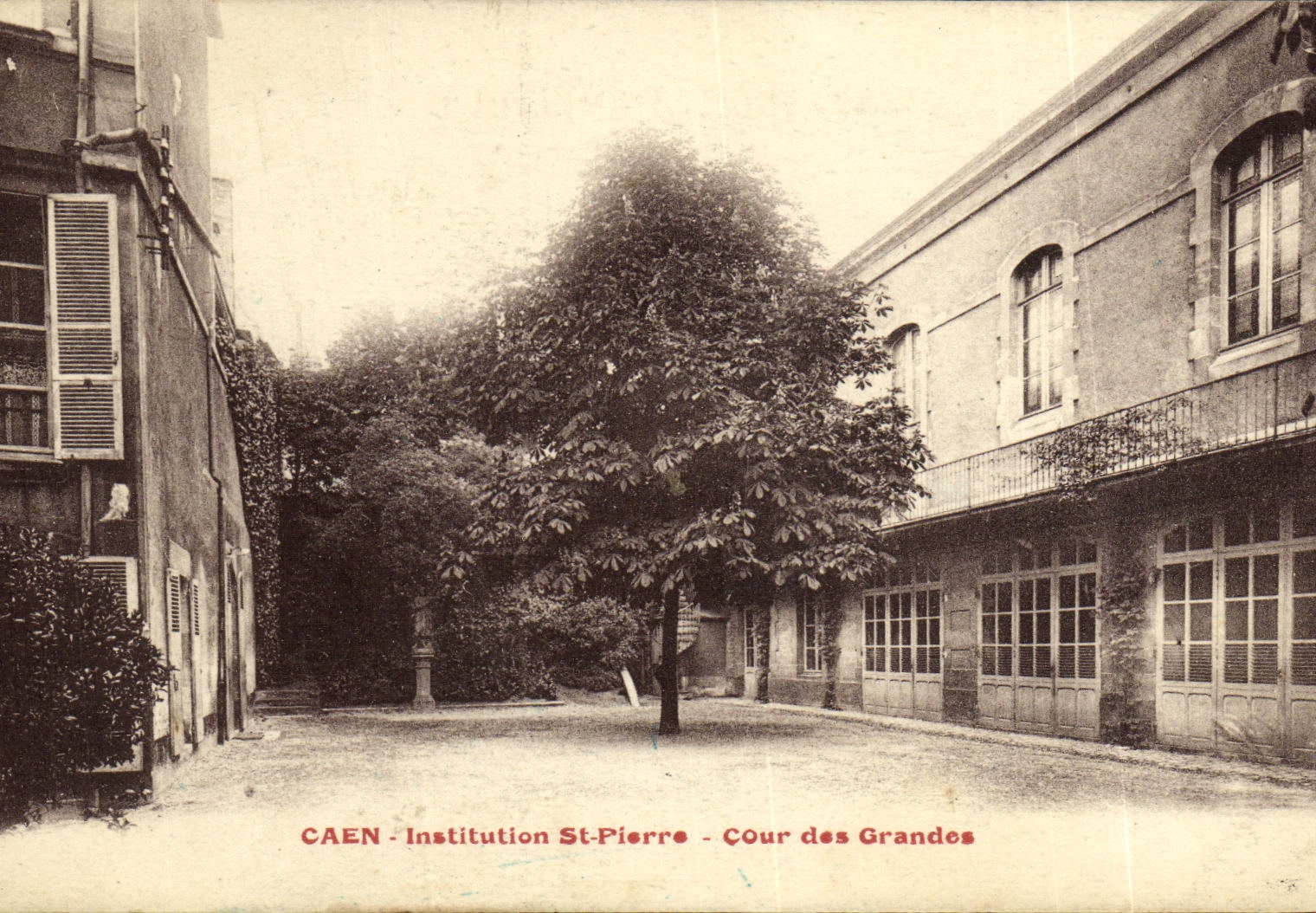 Corte del St Pedro de la institucion de Caen de la POSTAL de la VENDIMIA de grande