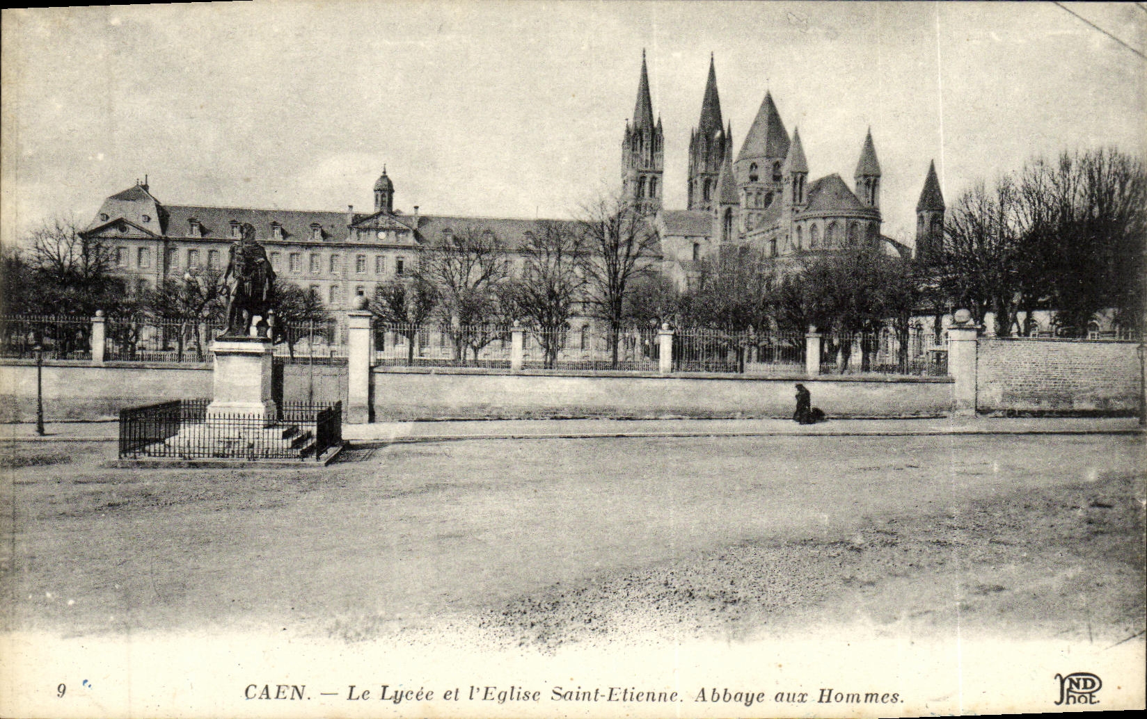 POSTAL Caen de la VENDIMIA la universidad y el L abadia de Saint E tienne de la iglesia con los hombres