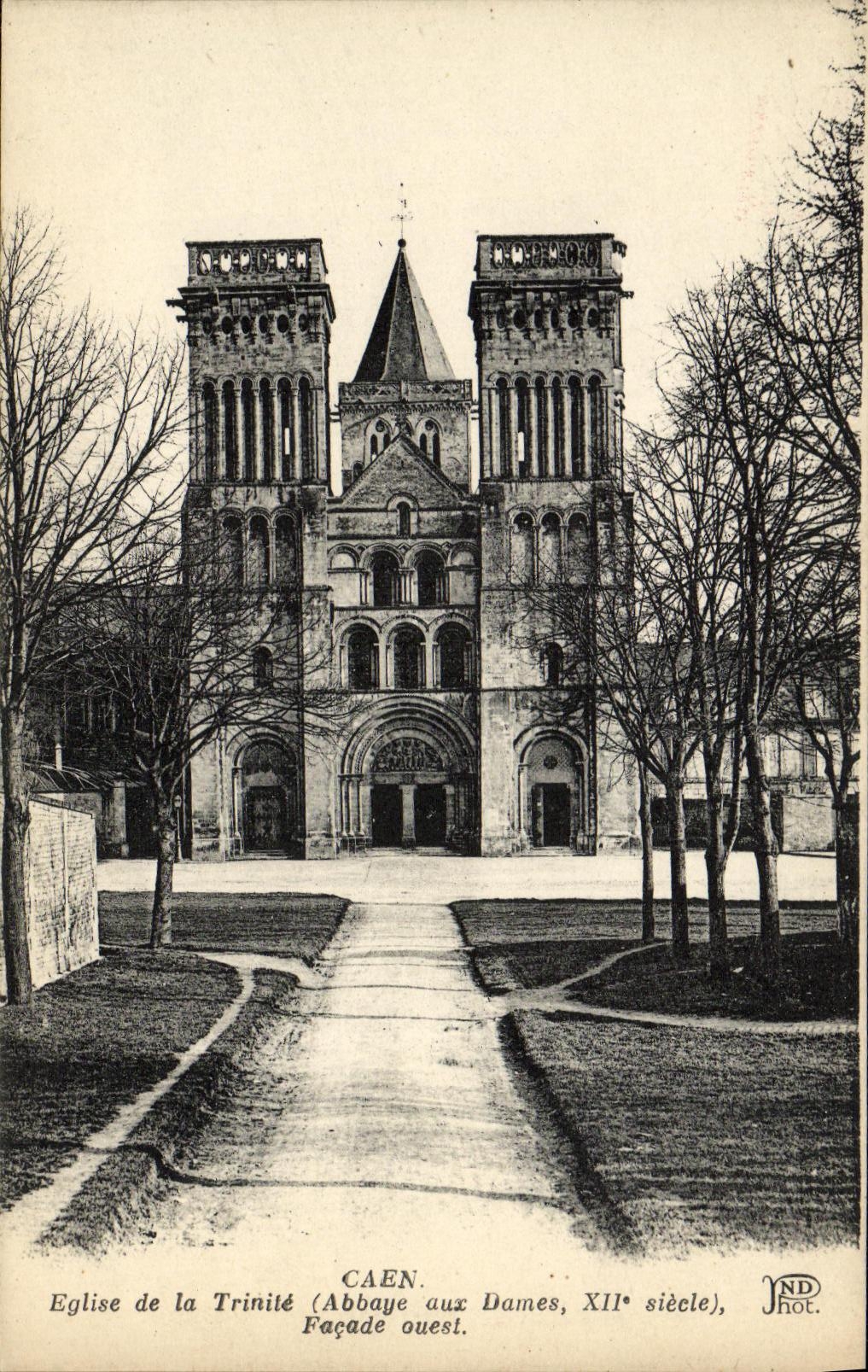 Iglesia de Caen de la POSTAL de la VENDIMIA de la abadia de la trinidad al ataque frontal occidental del siglo de las senoras Xll E