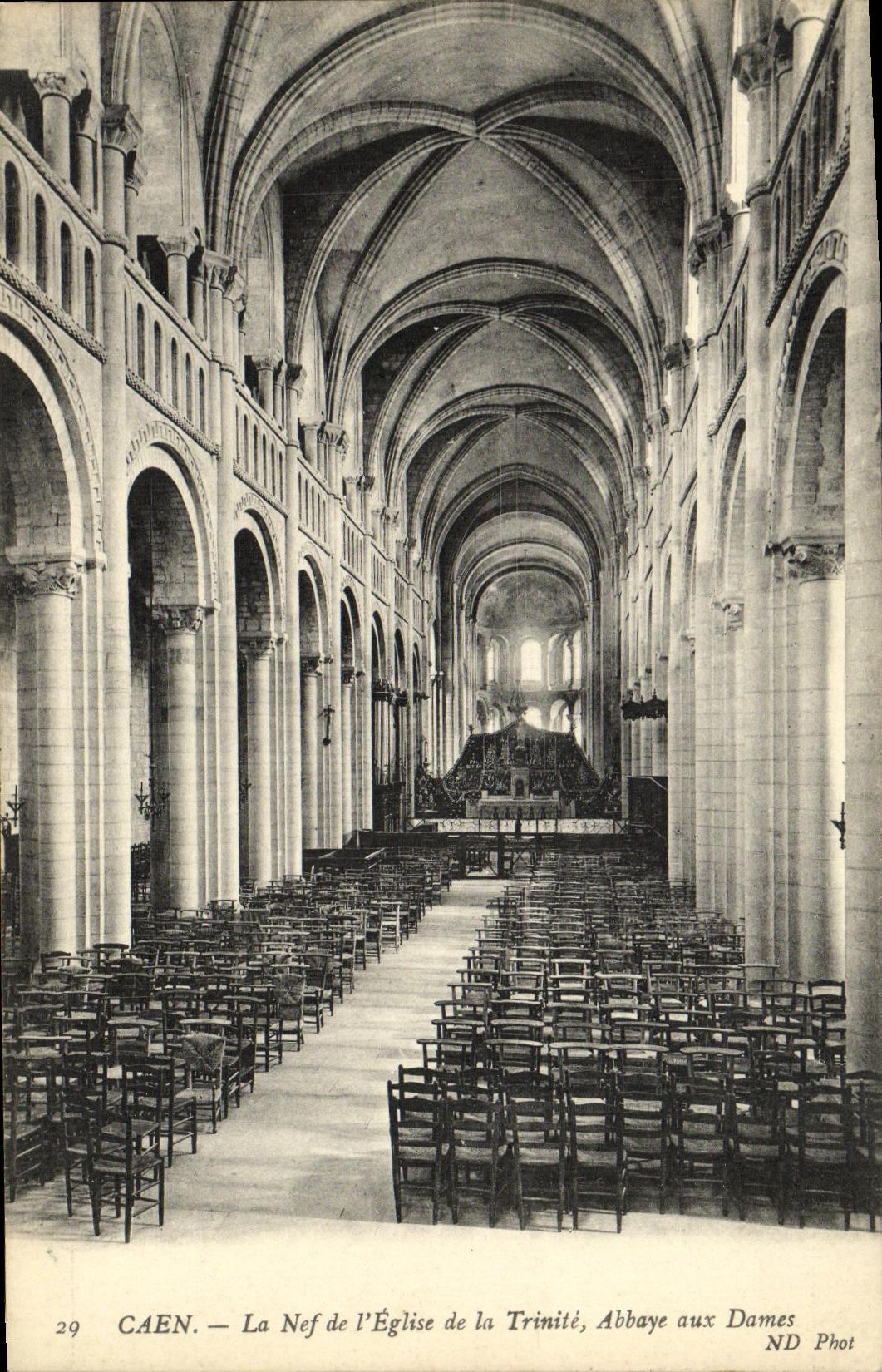 POSTAL Caen de la VENDIMIA el cubo de L iglesia de la abadia de la trinidad a las senoras