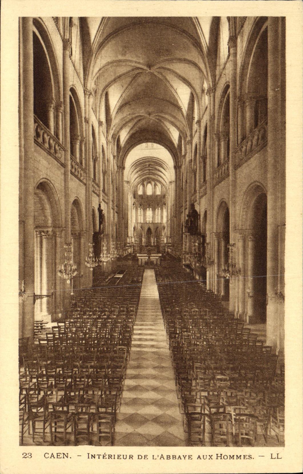 POSTAL Caen interior de la VENDIMIA de L abadia a los hombres