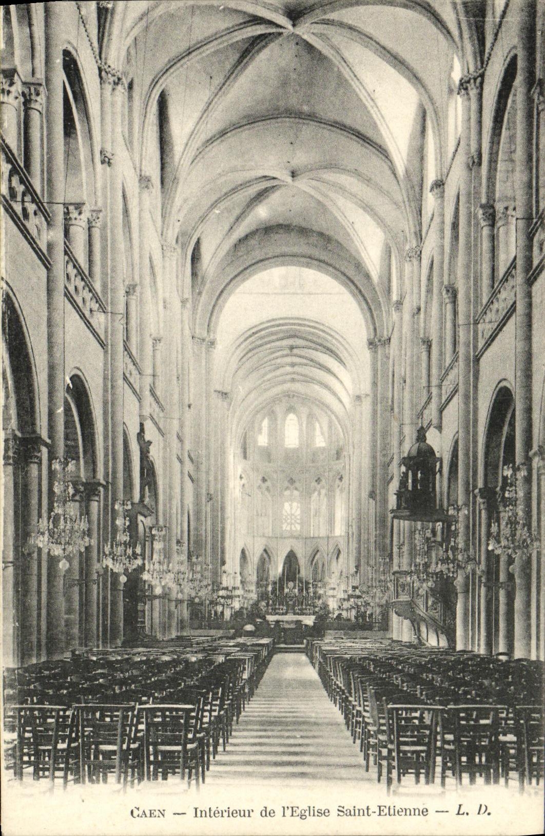 VINTAGE POSTCARD Interior Caen of Church Etienne Saint