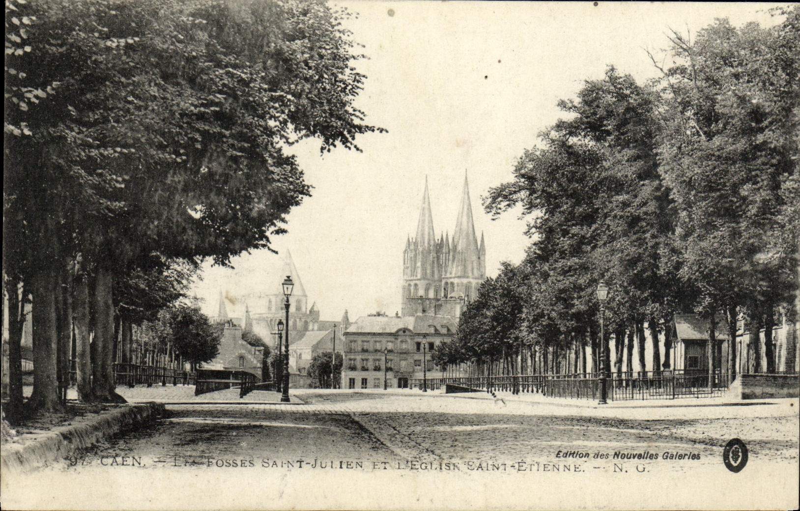 La POSTAL Caen de la VENDIMIA marca con hoyos St Julien santo e iglesia Etienne