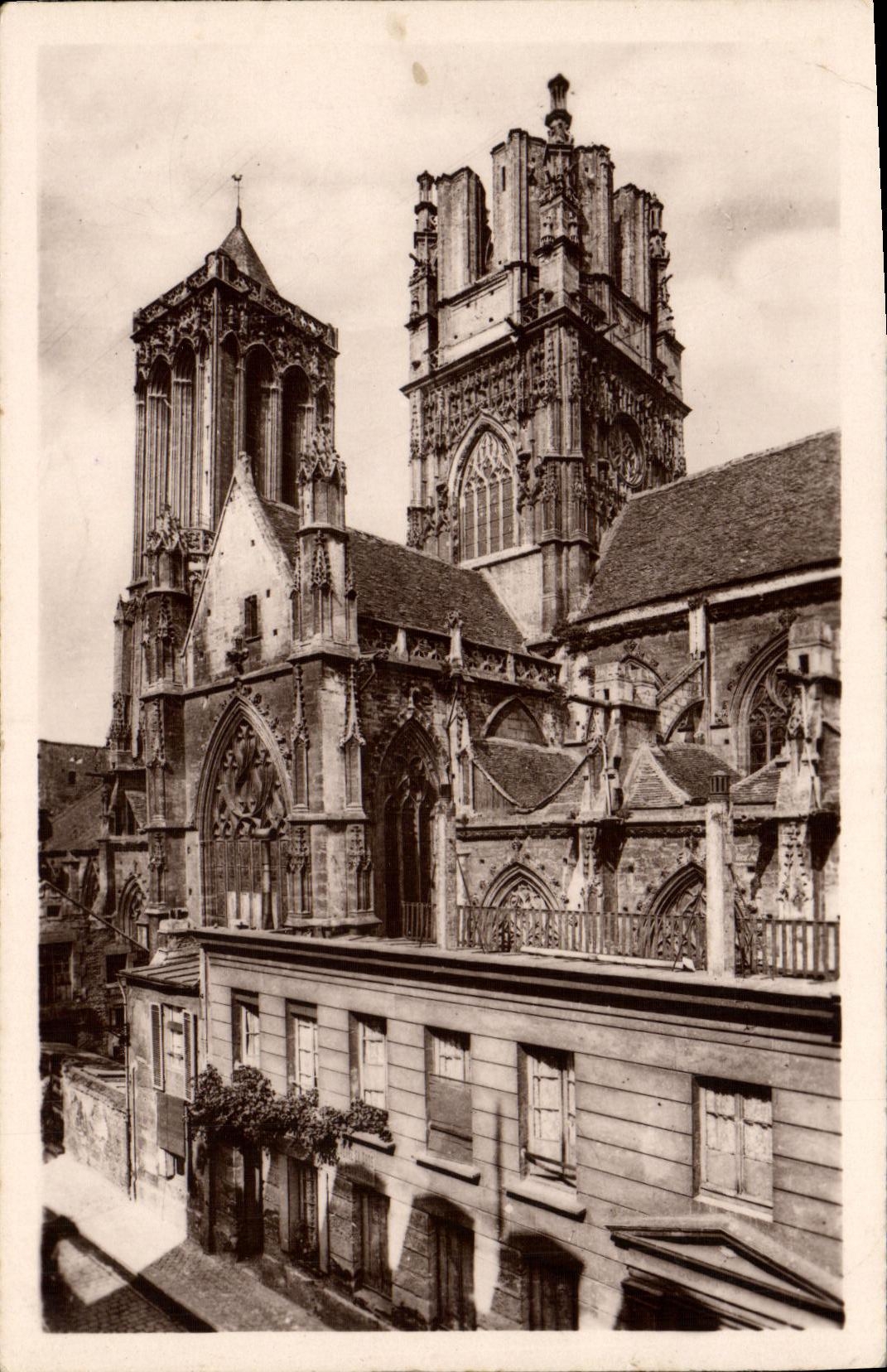 St Jean de la iglesia de Caen de la POSTAL de la VENDIMIA