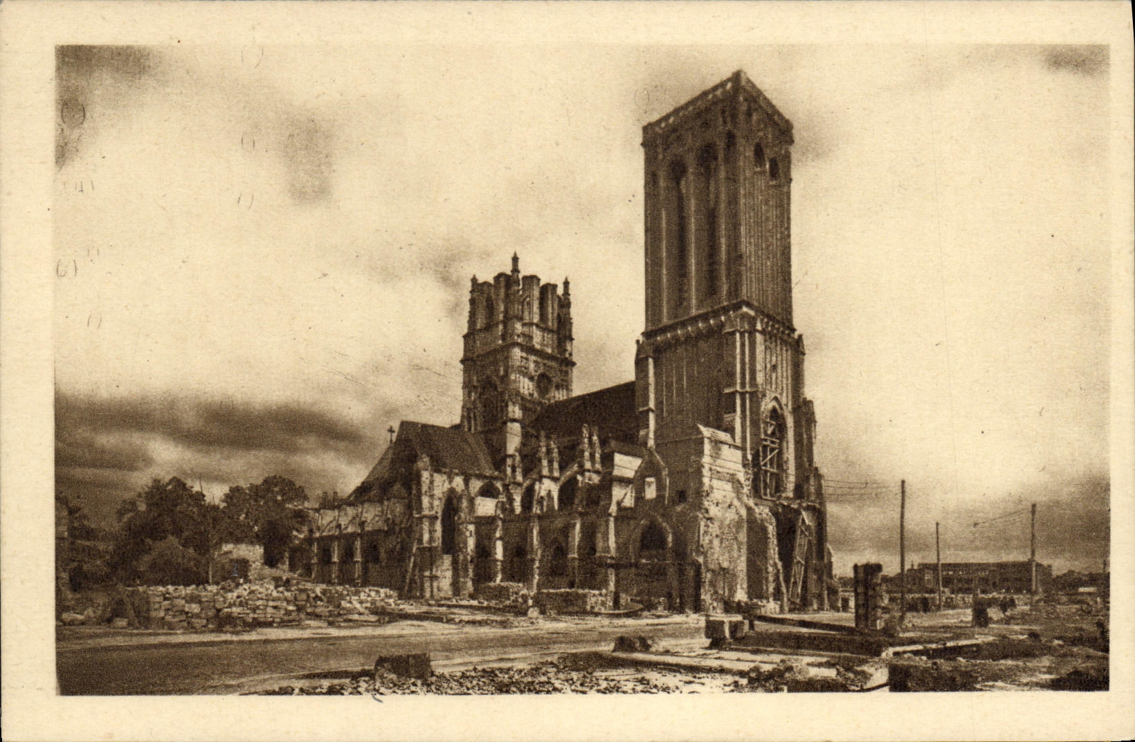 POSTAL Caen de la VENDIMIA de L iglesia Jean Saint