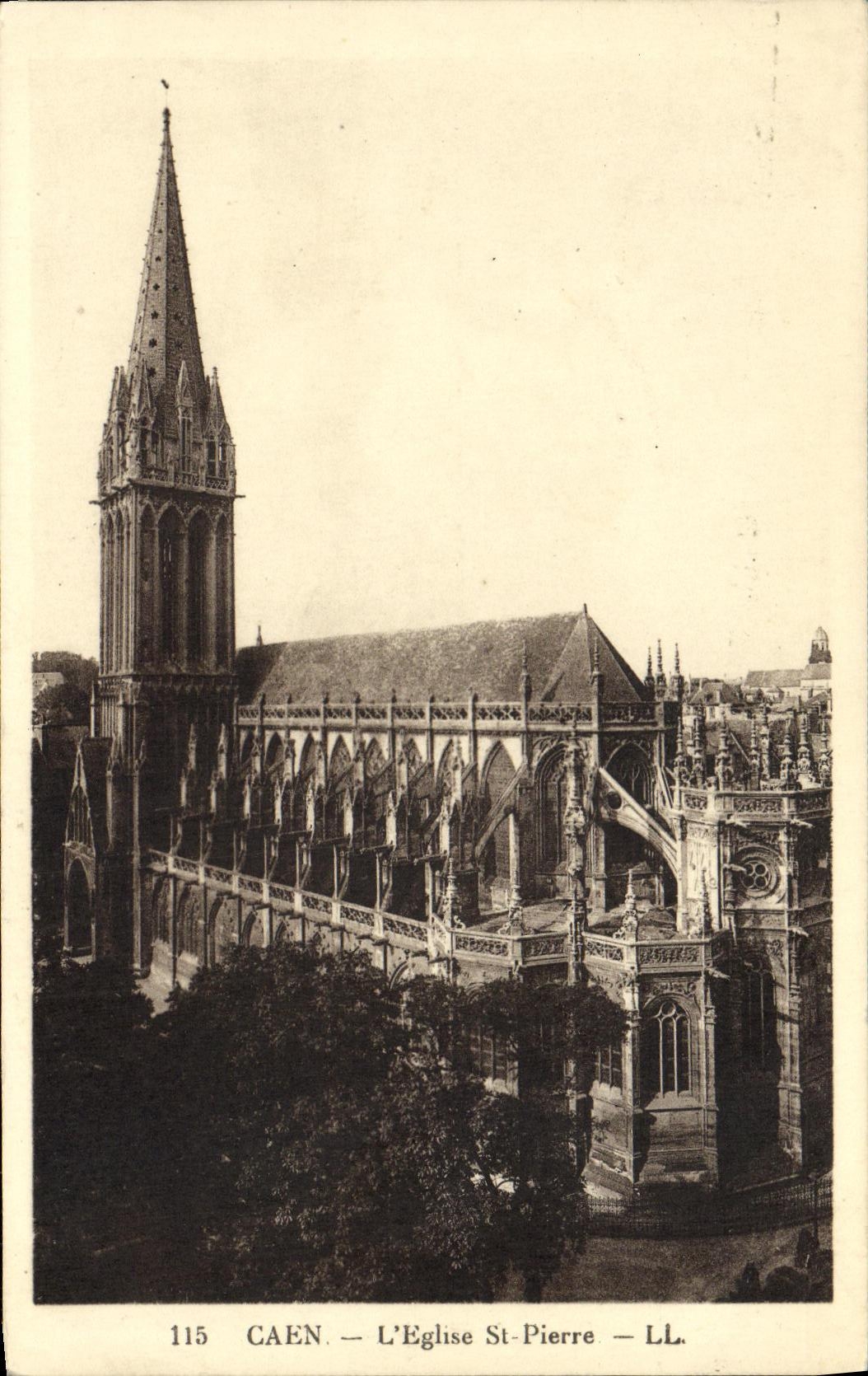 POSTAL Caen L St Pedro de la VENDIMIA de la iglesia