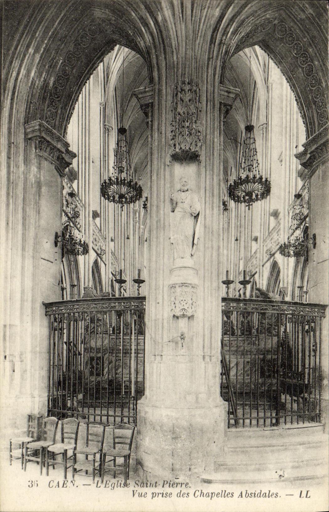 Saint Pierre de la iglesia de Caen de la POSTAL de la VENDIMIA vista de las capillas absidales