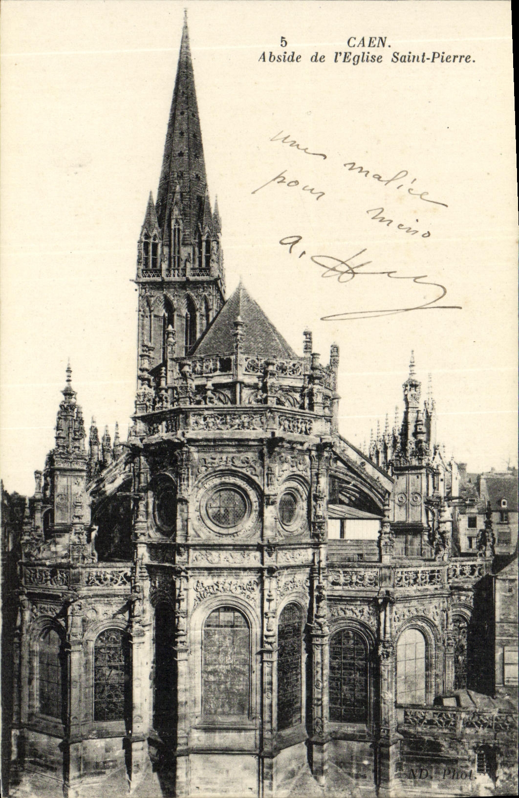Saint Pierre de Caen Abisde de Eglise de la POSTAL de la VENDIMIA