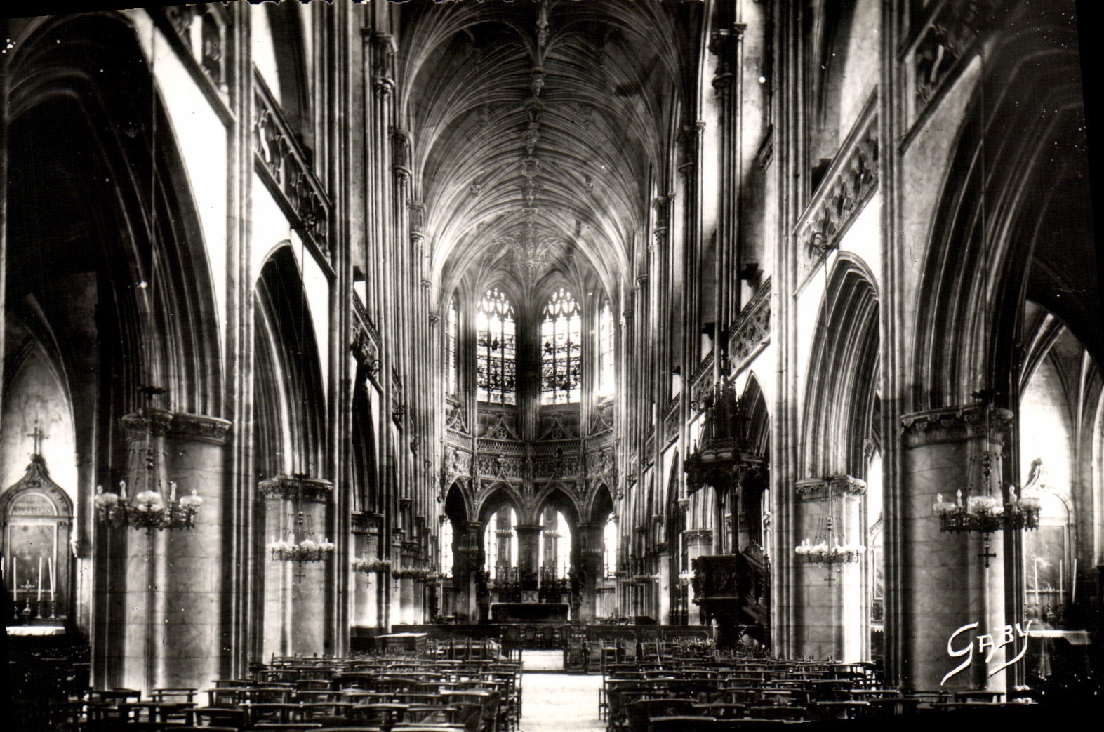 POSTAL MODERNA Caen interior de L interior del Saint Pierre de la iglesia de