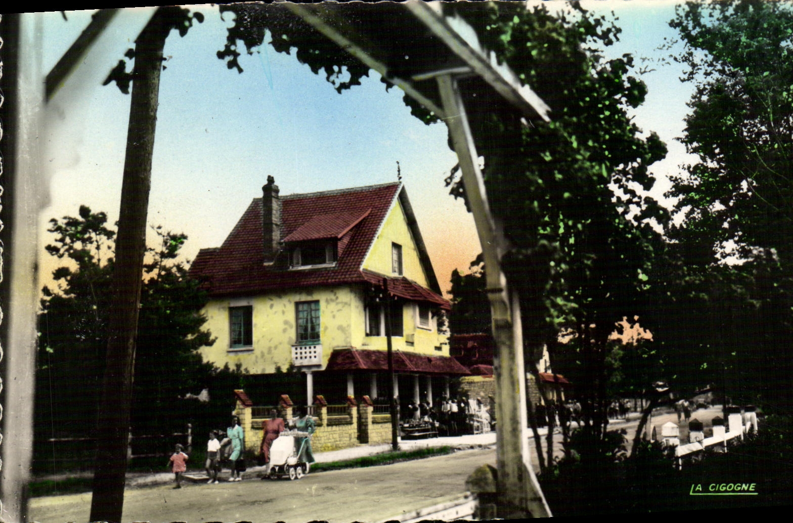 MODERN CARD Franceville L avenue of Paris and the Ropemaking machine