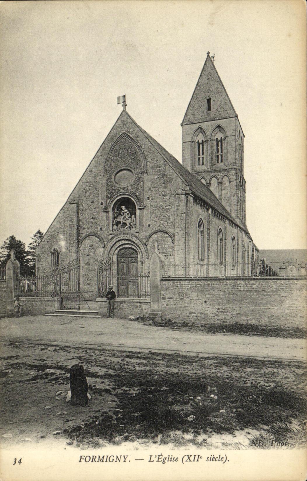 VINTAGE POSTCARD Formigny L Church XII E century