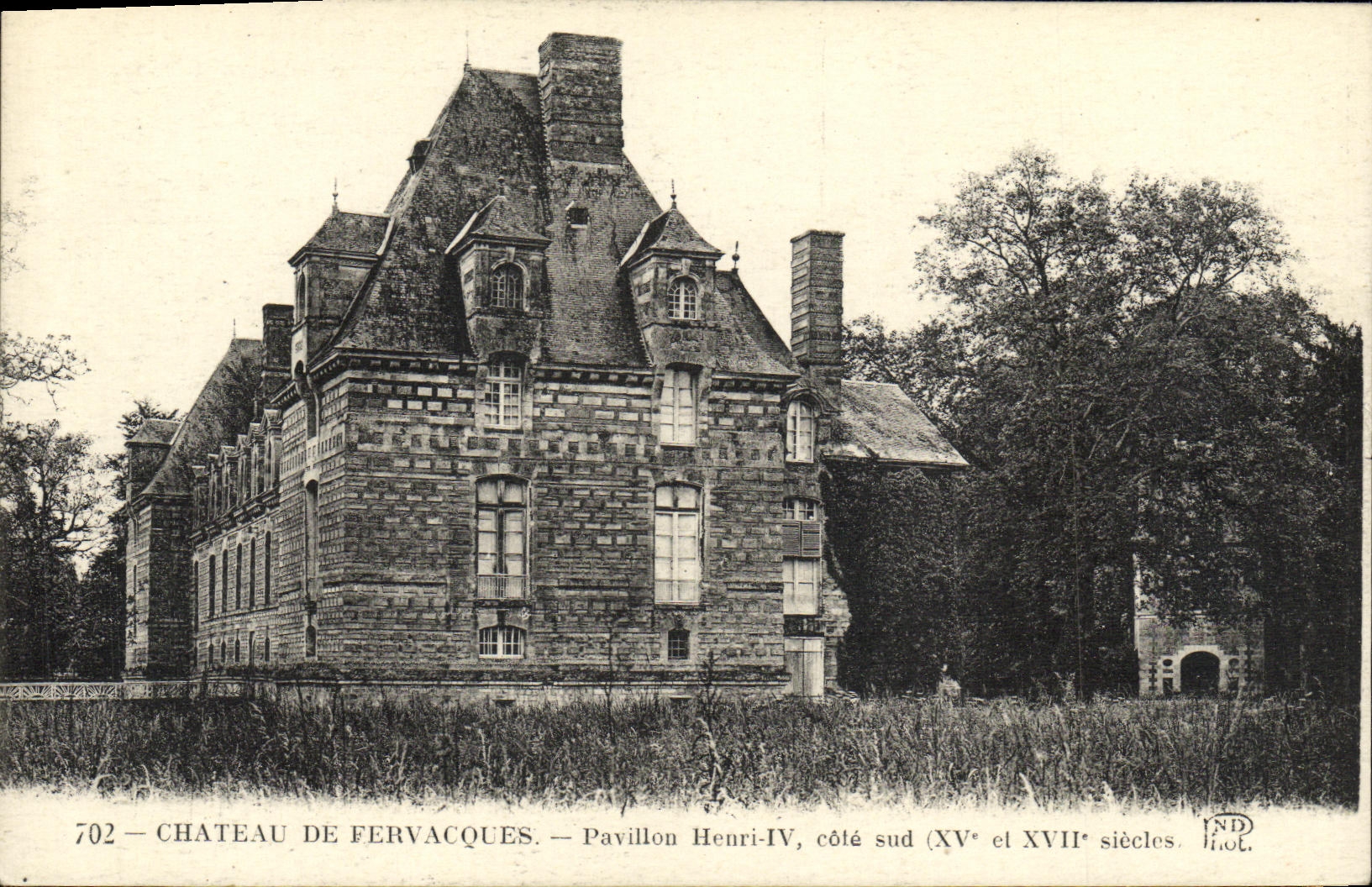 VINTAGE POSTCARD Castle of Fervacques House Henri lV southern part