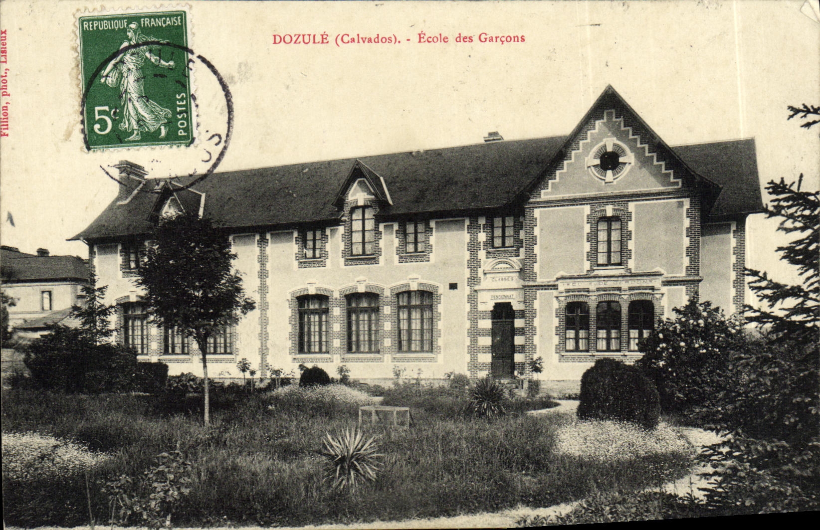 VINTAGE POSTCARD Dozule School of the Boys