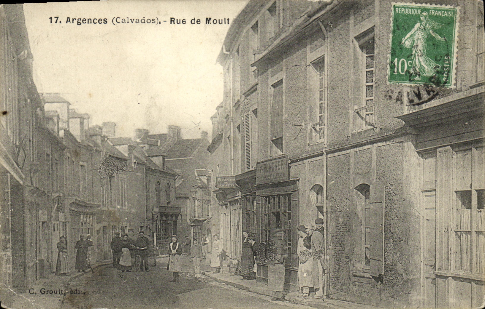 VINTAGE POSTCARD Argences Rue of Grinds