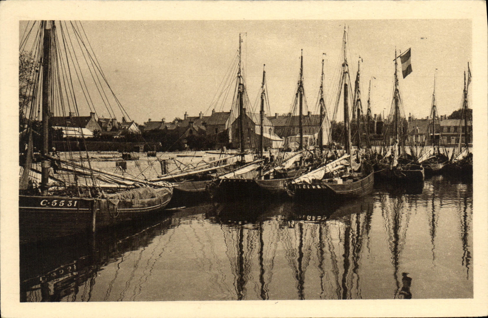 VINTAGE POSTCARD Grandcamp les Bains the Port Boat