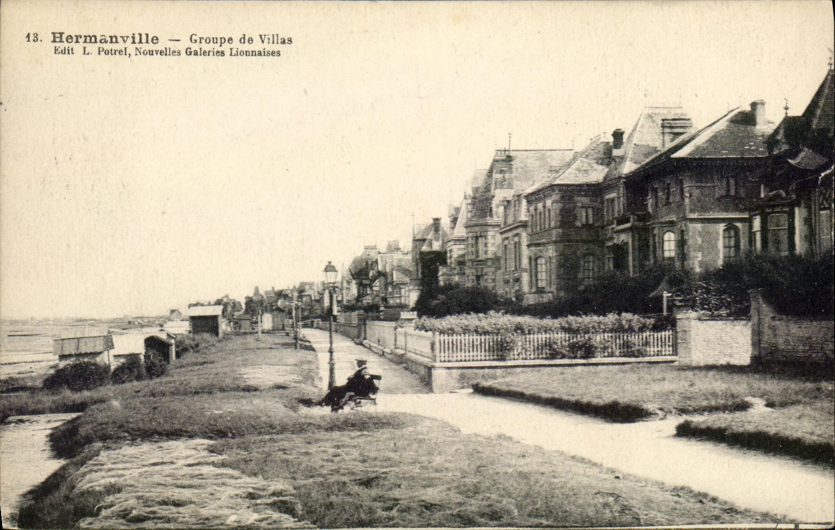 VINTAGE POSTCARD Hermanville Groups Villas