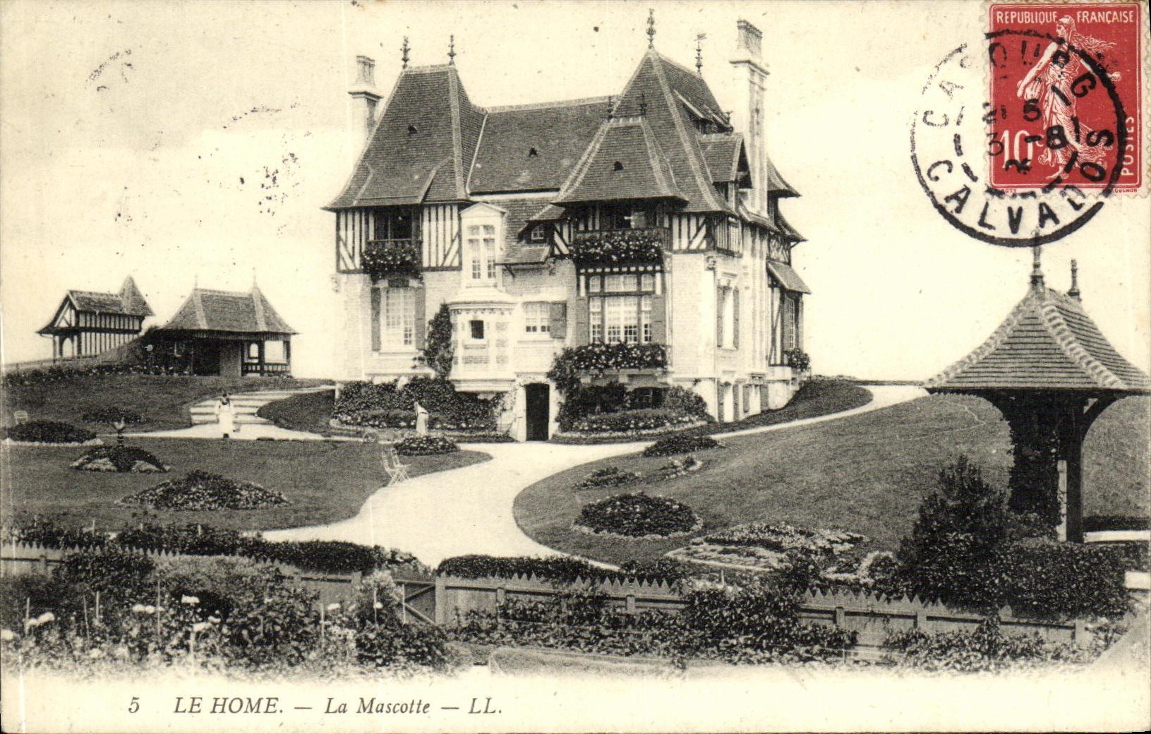 VINTAGE POSTCARD the Home the Mascot