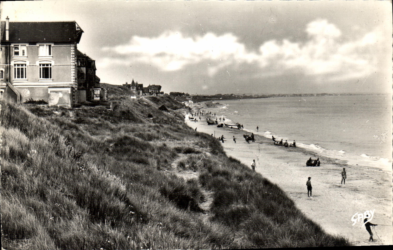 MODERN CARD the Home On Sea the Beach has High tide