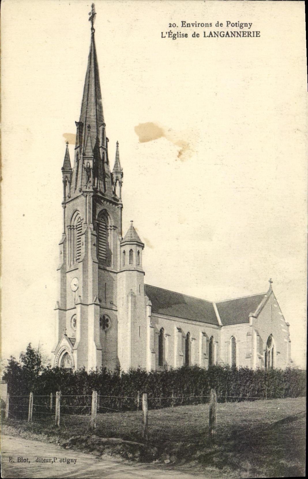 VINTAGE POSTCARD Langannerie L Church Surroundings of Pontivy