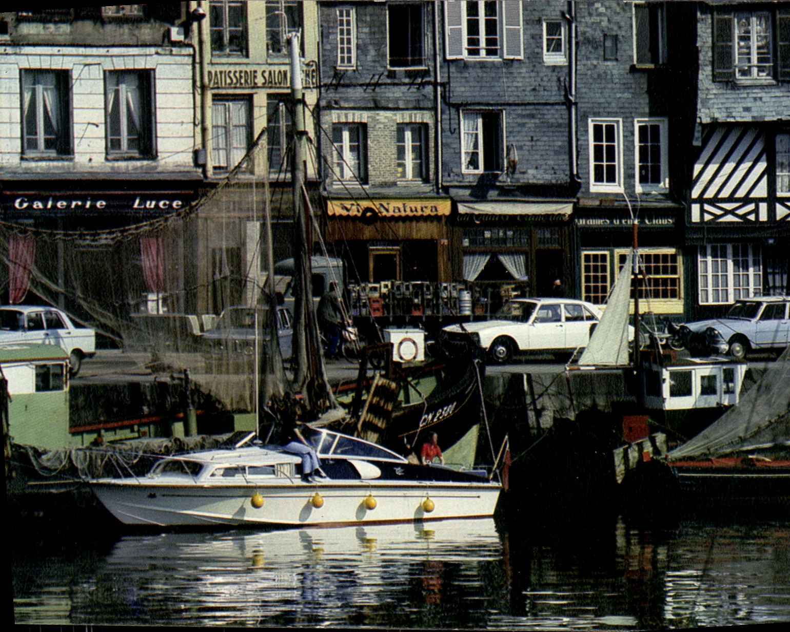 CPM Honfleur Le Quai Ste Catherine
