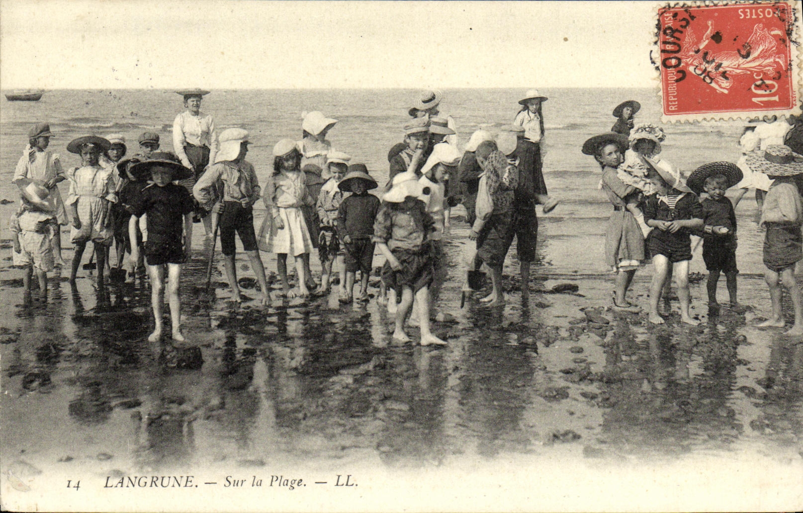 VINTAGE POSTCARD Langrune On the Beach Children