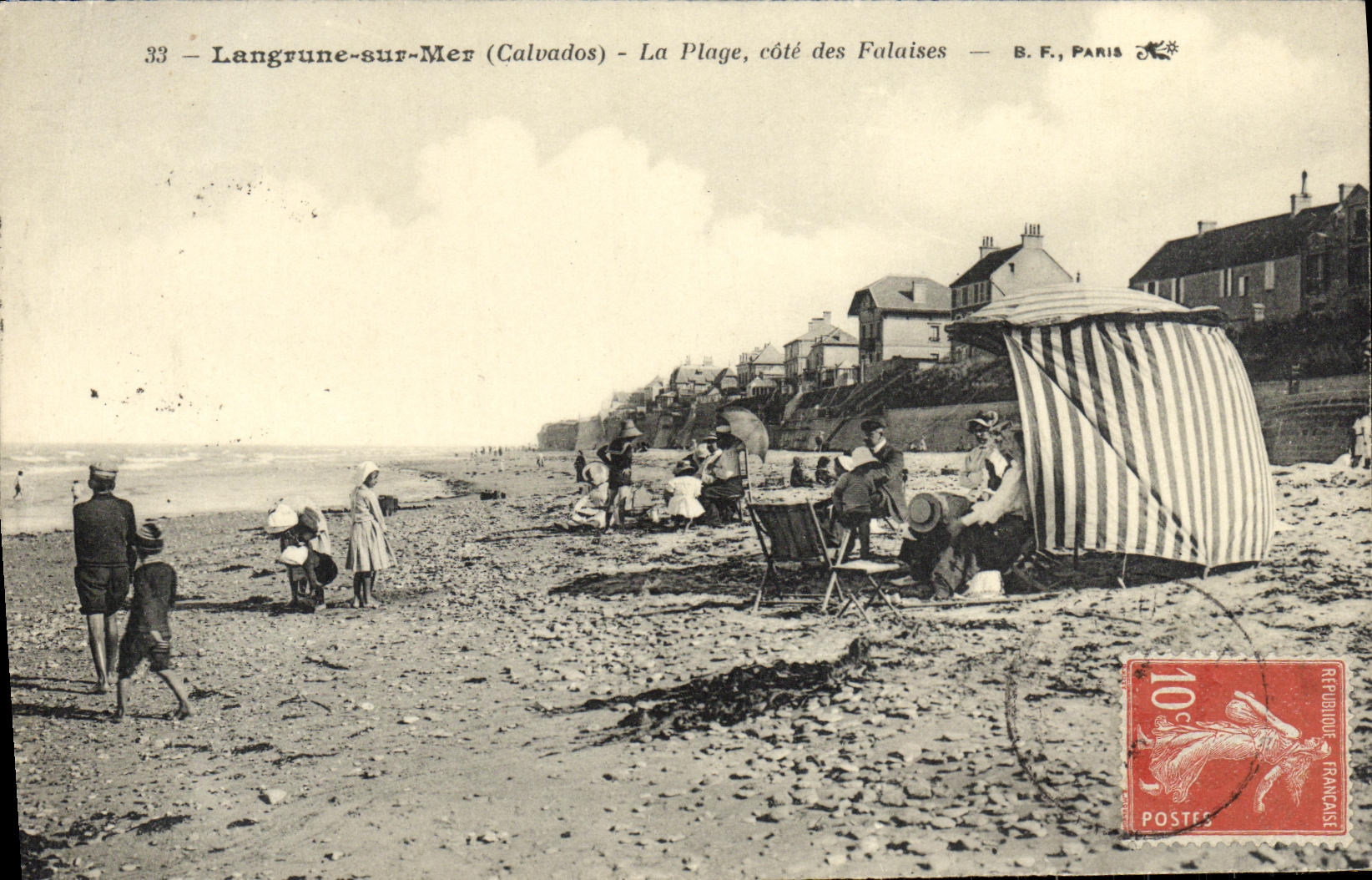 VINTAGE POSTCARD Langrune On Mer the Beach Dimensions Cliffs