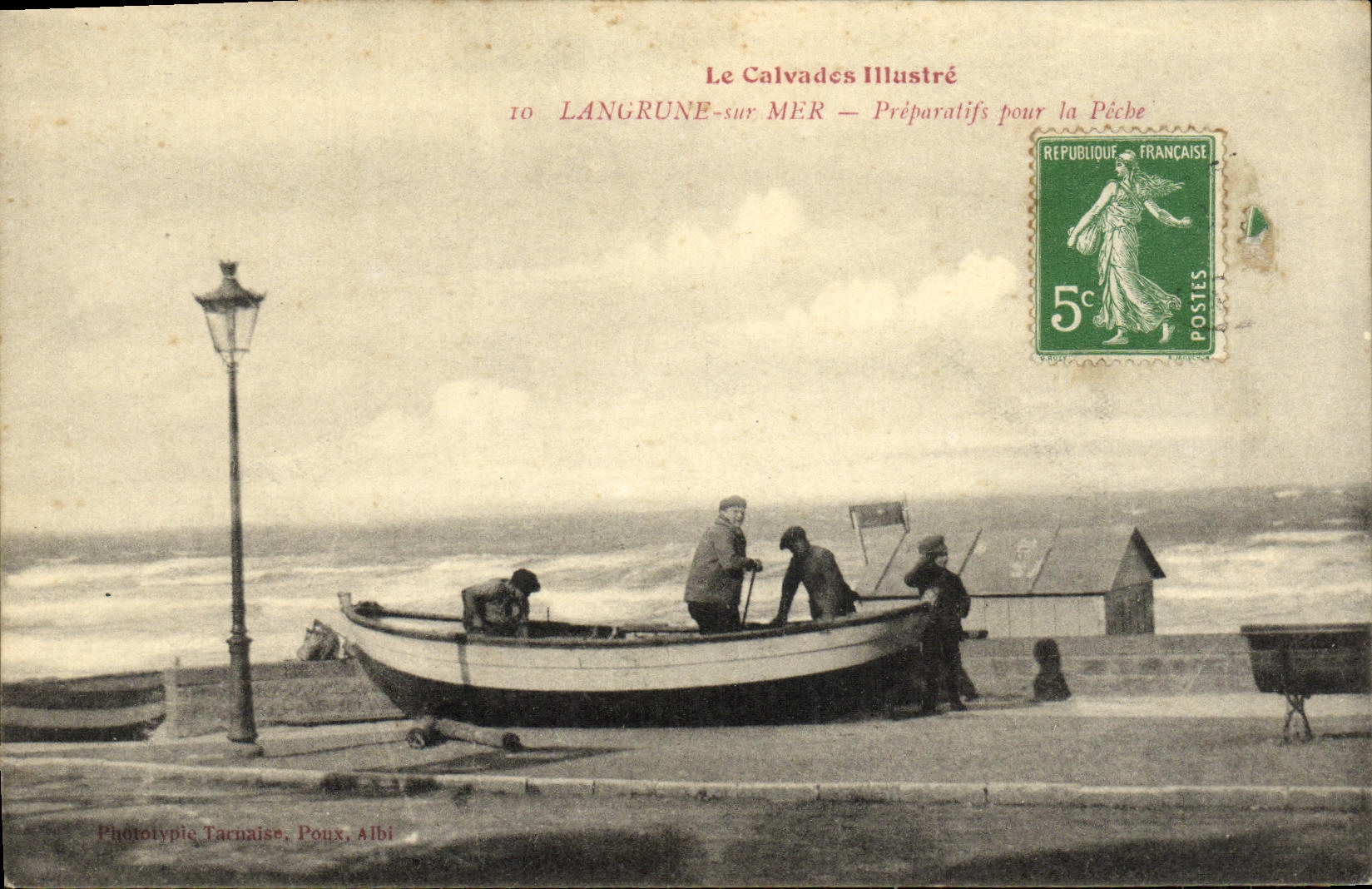 VINTAGE POSTCARD Langrune On Sea Preparations For Fishing