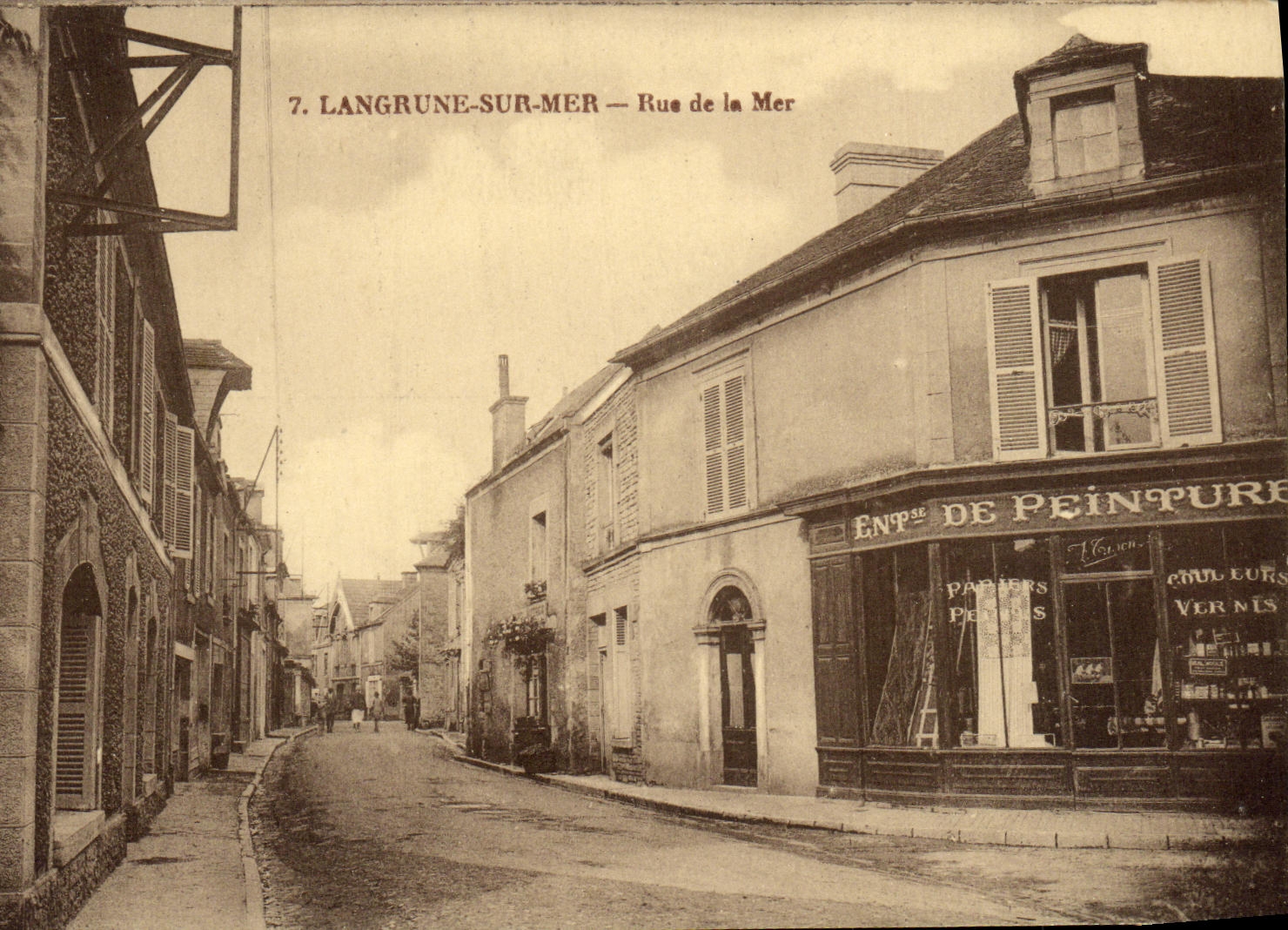 VINTAGE POSTCARD Langrune On Sea Street of the Sea undertaken of painting