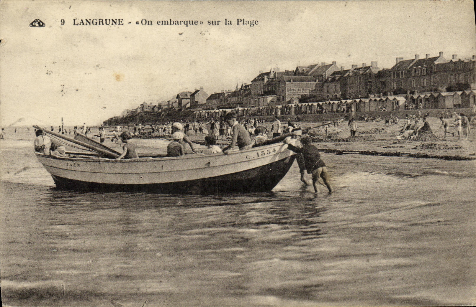 VINTAGE POSTCARD Langrune One Embarks On the Beach Boat Children