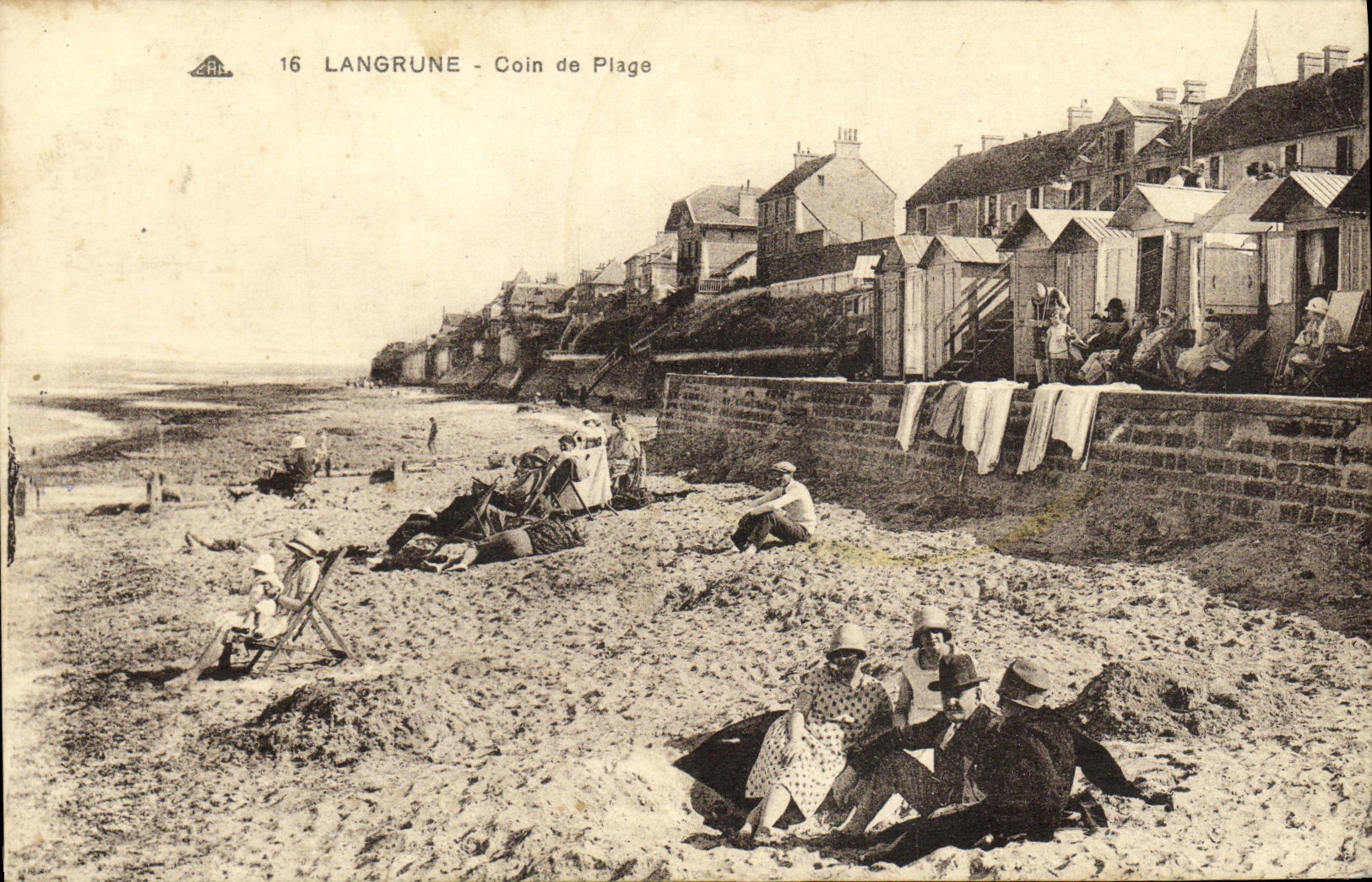 Esquina de Langrune de la POSTAL de la VENDIMIA de la playa