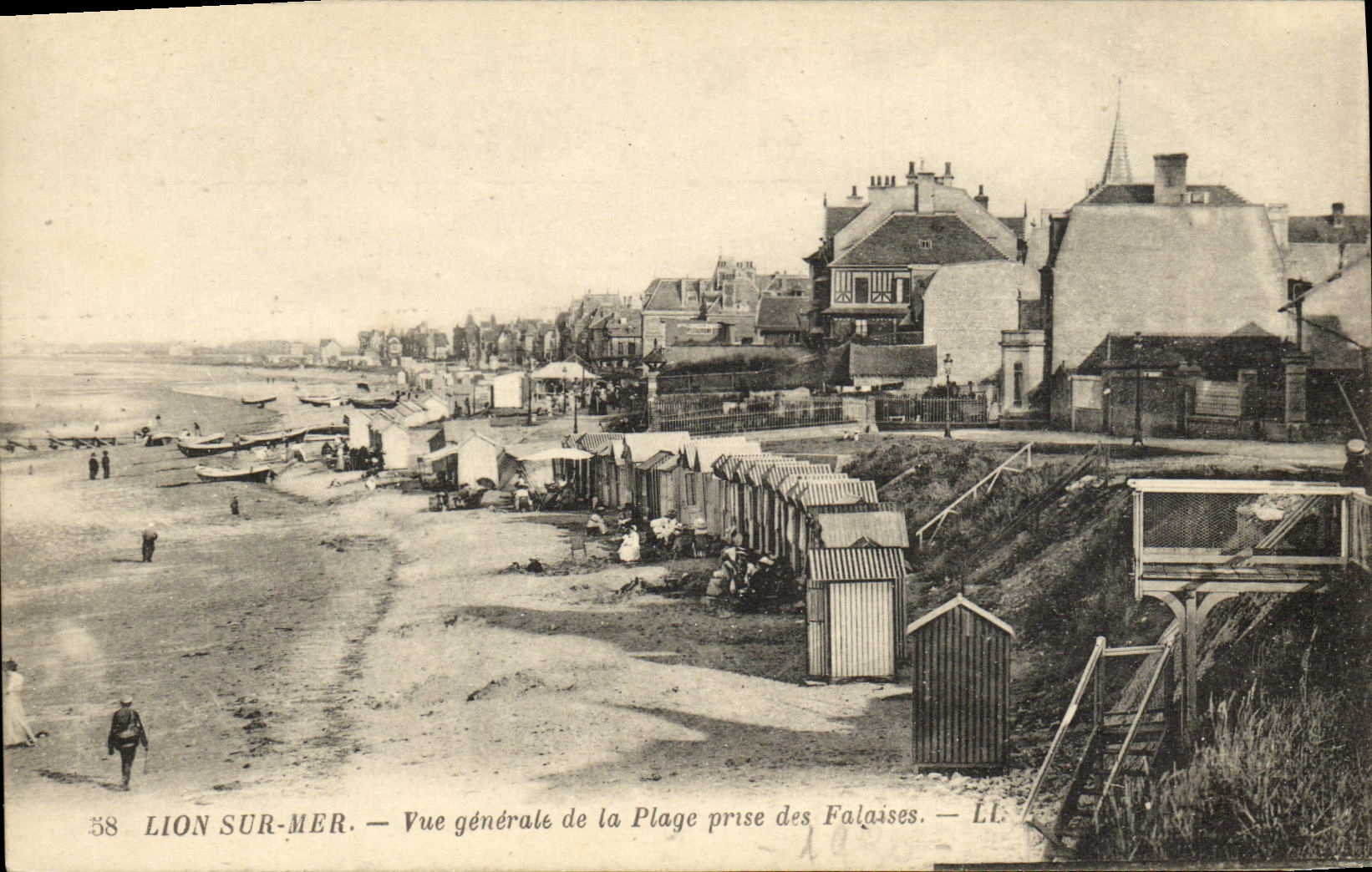VINTAGE POSTCARD Lion sur Mer View of the Peise Beach of Cliffs