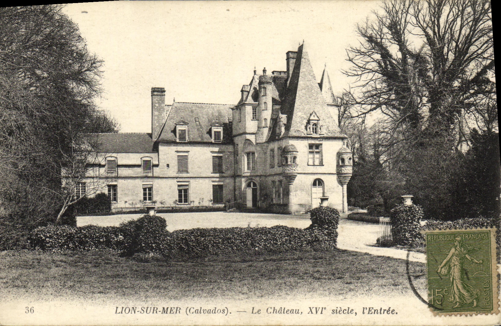 VINTAGE POSTCARD Lion sur Mer the castle L entered