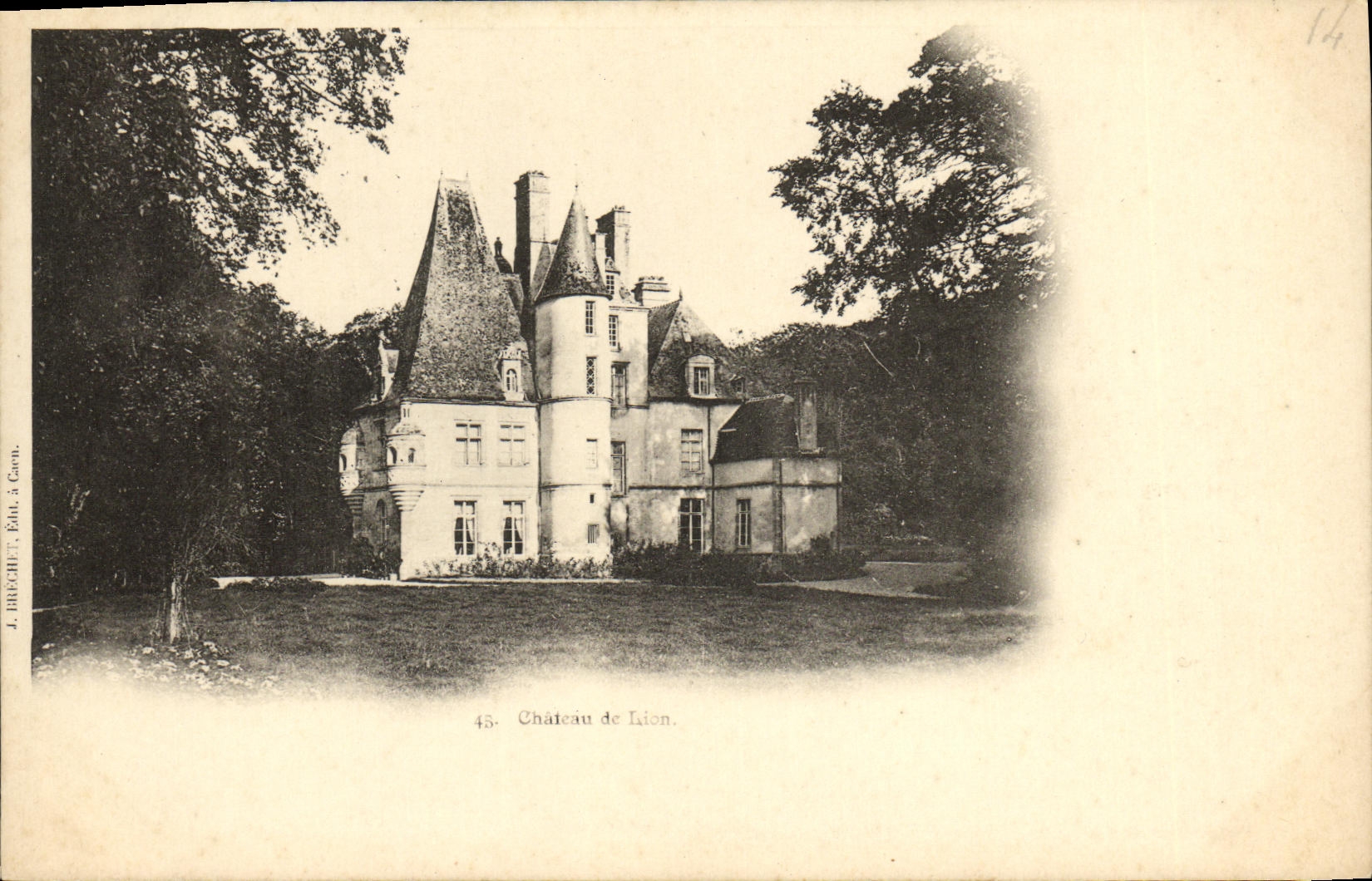 VINTAGE POSTCARD Lion sur Mer Castle of Lion