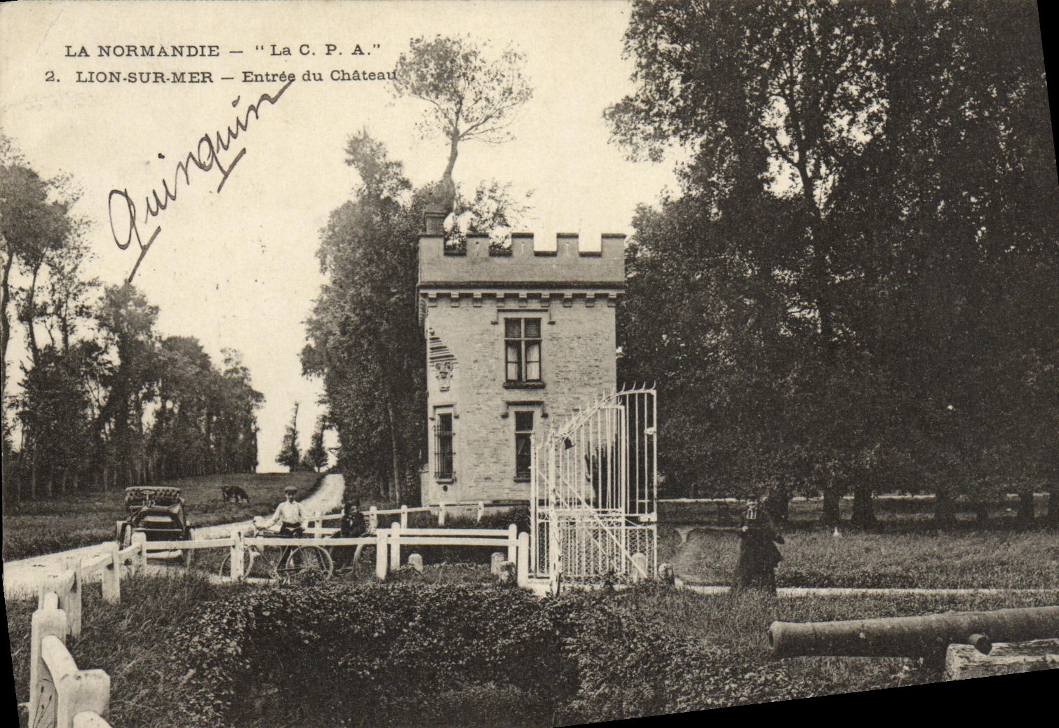VINTAGE POSTCARD Lion sur Mer Entered of the Castle nice shot