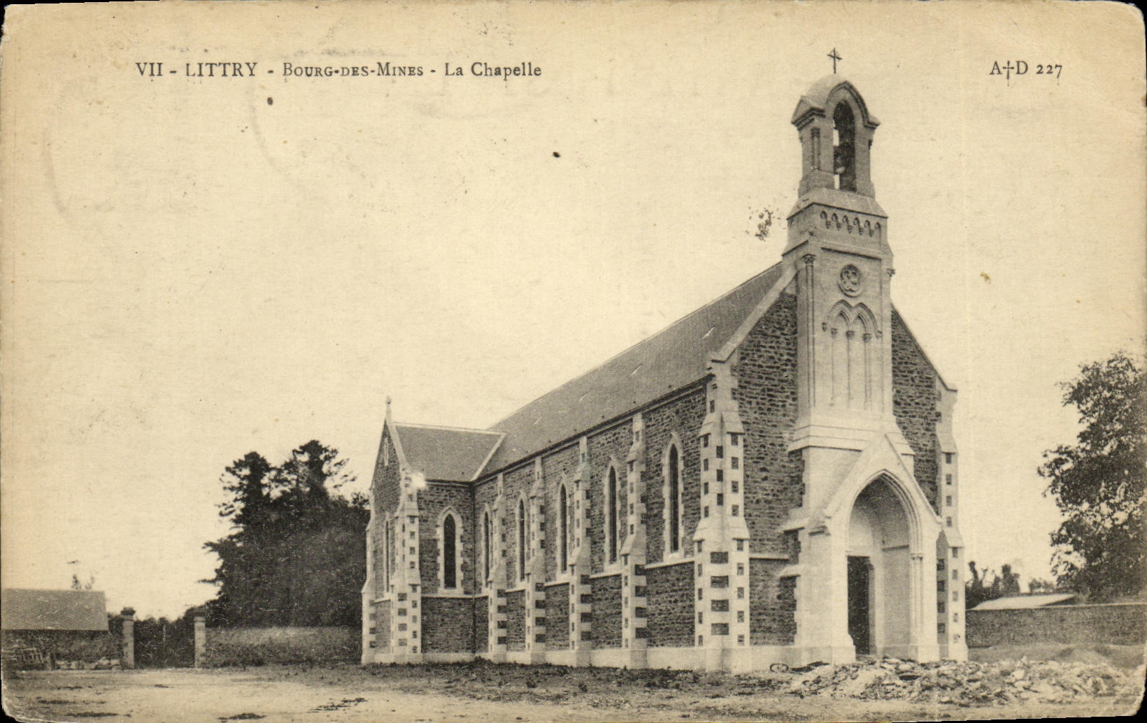 VINTAGE POSTCARD Littry Borough of the Mines La Chapelle