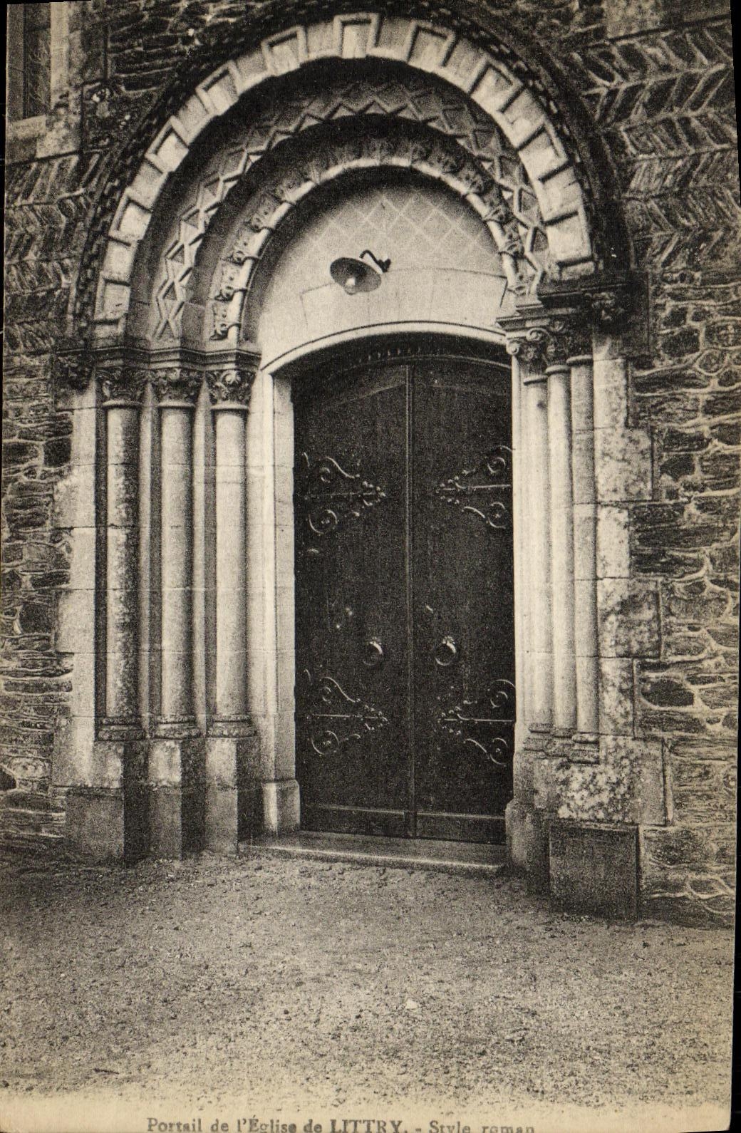 VINTAGE POSTCARD Gate of L Church of Littry Romance Style