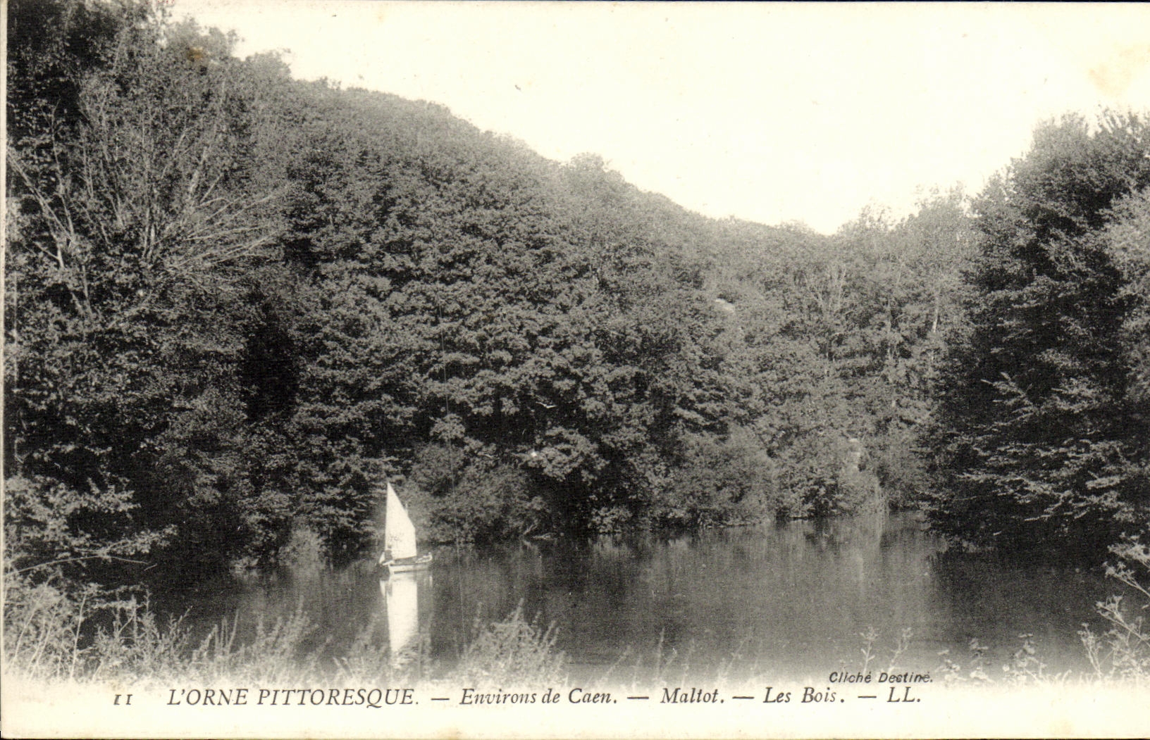 La POSTAL L de la VENDIMIA adorna alrededores pintorescos de la madera de Caen Maltot