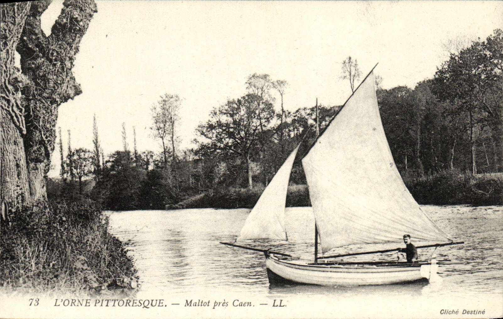 La POSTAL L de la VENDIMIA adorna el barco cercano pintoresco de Maltot Caen