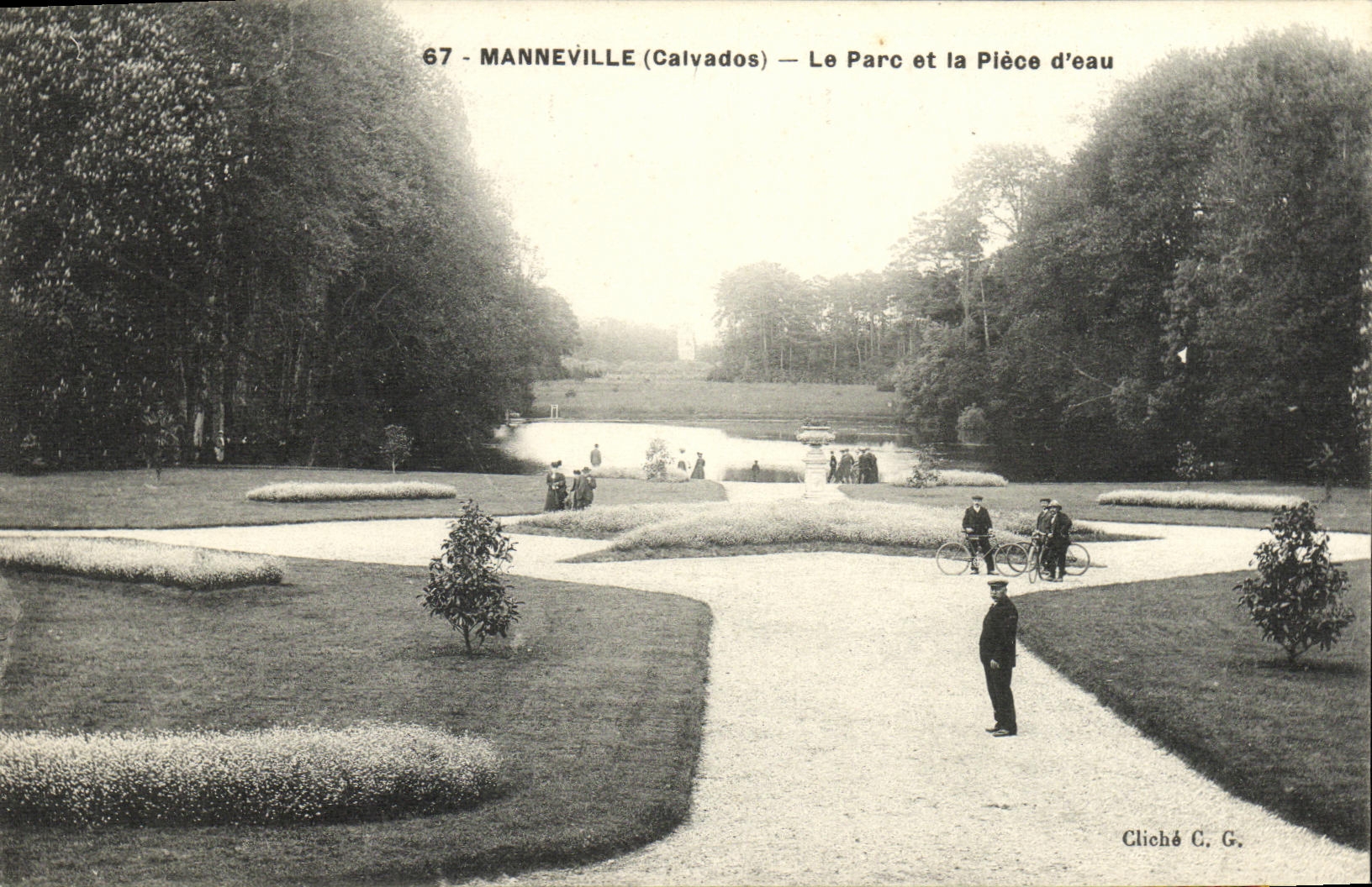 VINTAGE POSTCARD Manneville the Park and the Part D water