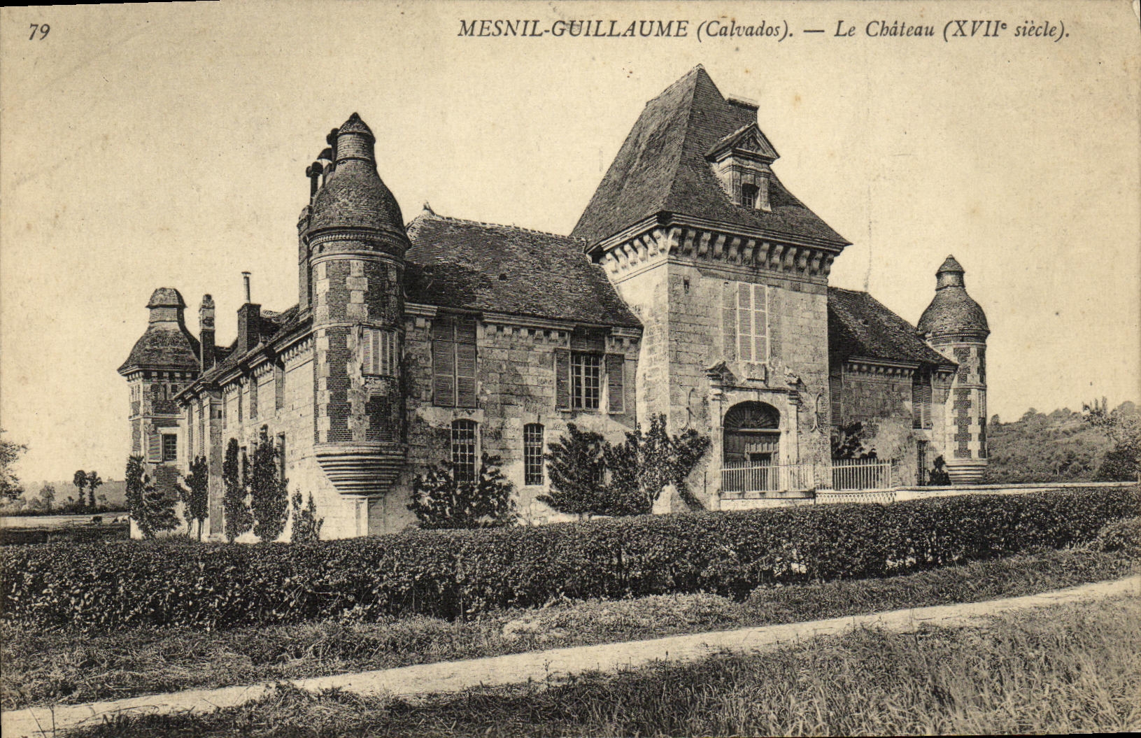 VINTAGE POSTCARD Mesnil Guillaume the Castle