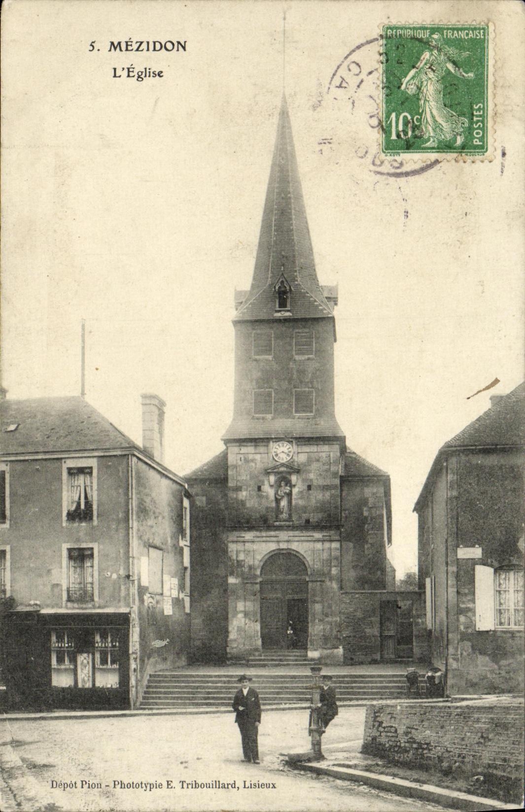 VINTAGE POSTCARD Mezidon L Church