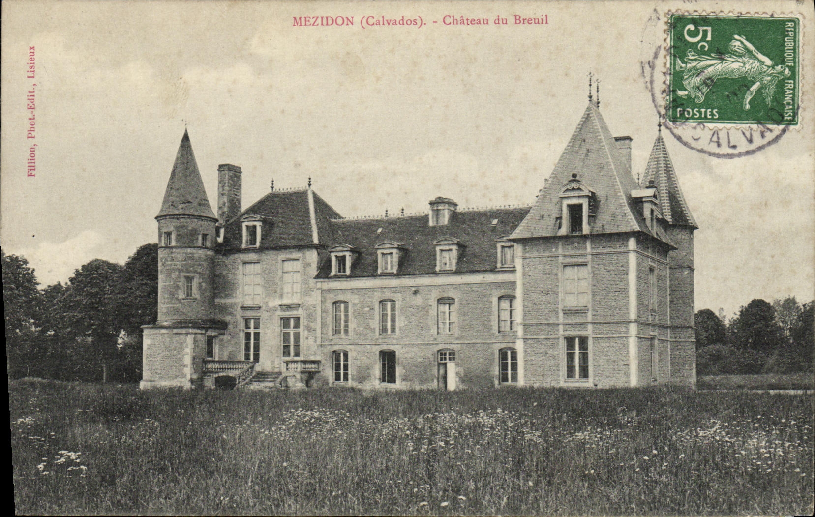 CPA Mezidon Chateau du Breuil