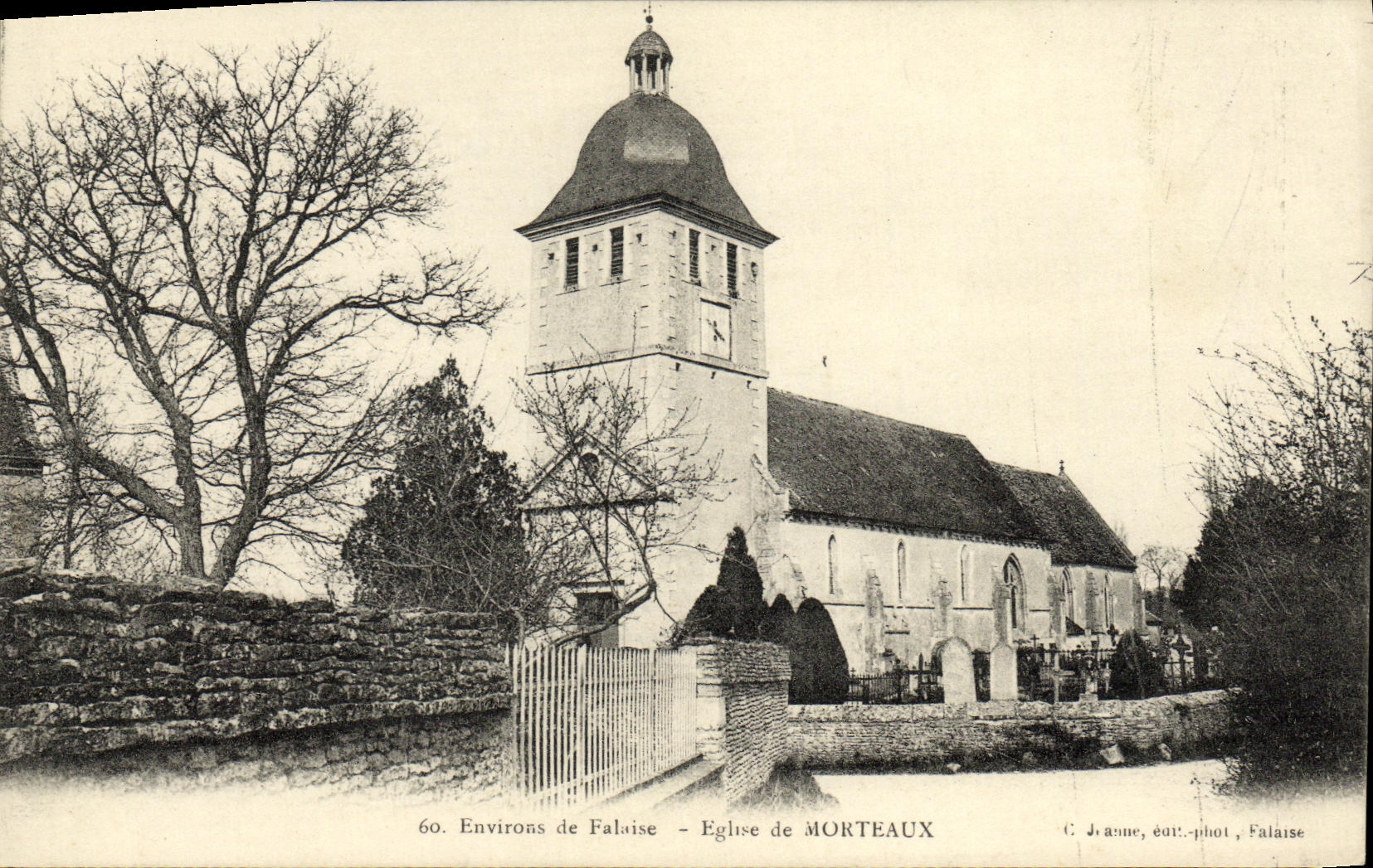 VINTAGE POSTCARD Cliff Church Surroundings of Morteaux
