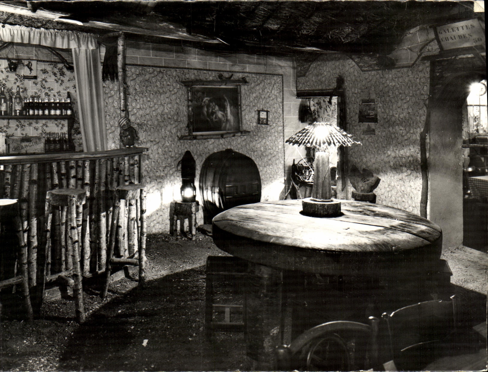 MODERN CARD the Tavern Grinds